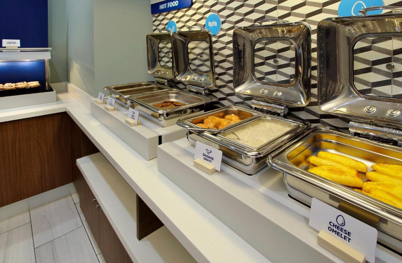 Holiday Inn Express & Suites Reedsburg - Dells Area By Ihg Ngoại thất bức ảnh