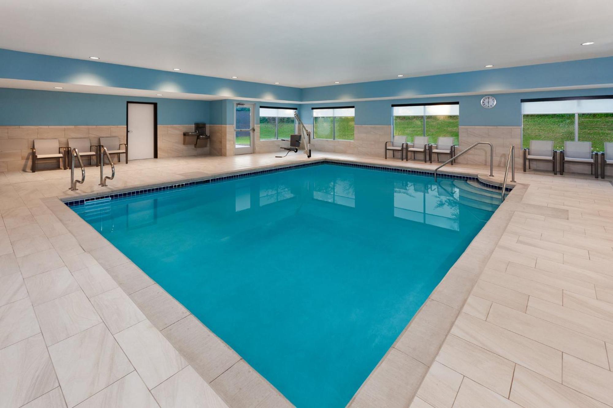 Holiday Inn Express & Suites Reedsburg - Dells Area By Ihg Ngoại thất bức ảnh