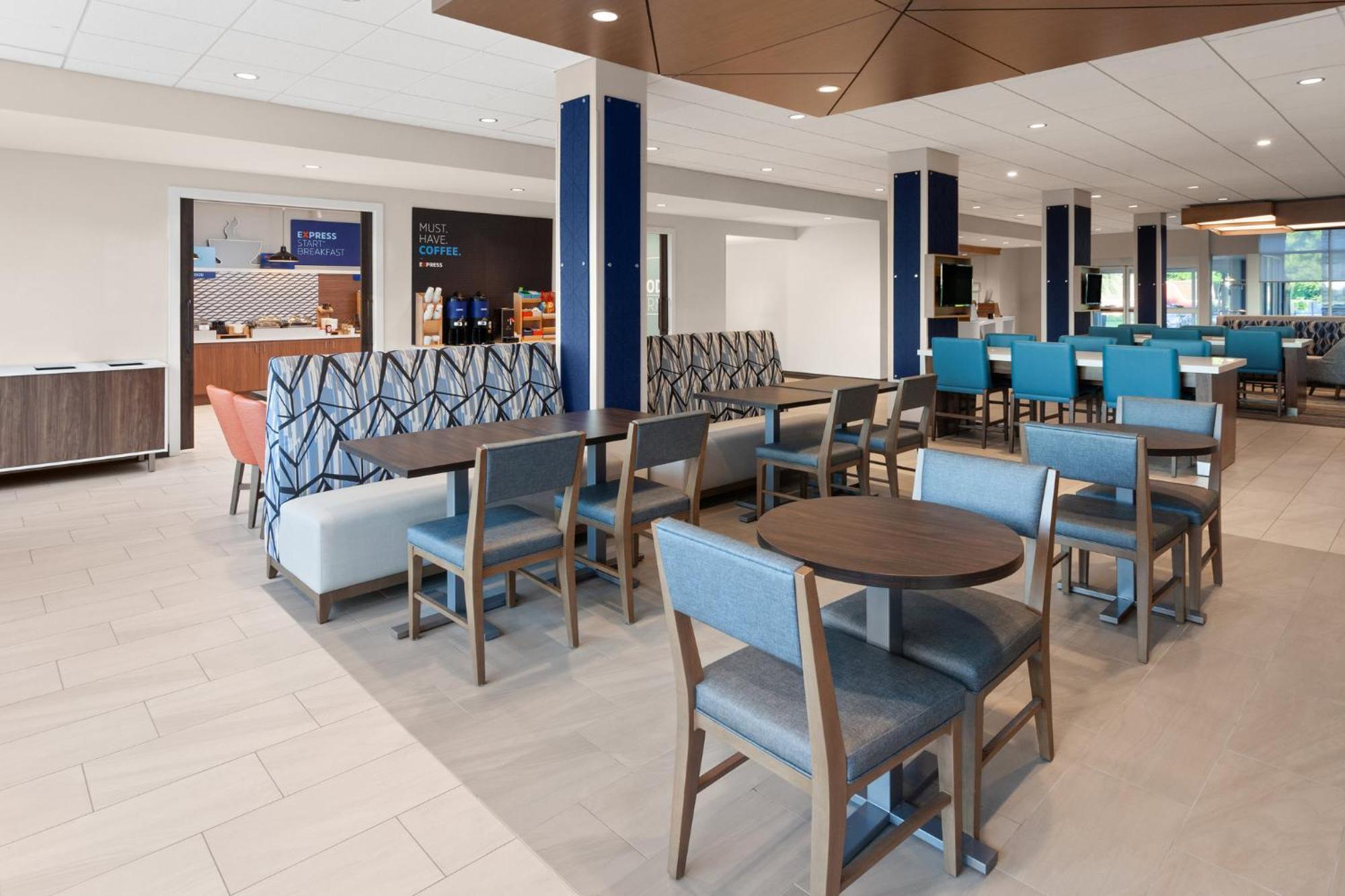 Holiday Inn Express & Suites Reedsburg - Dells Area By Ihg Ngoại thất bức ảnh