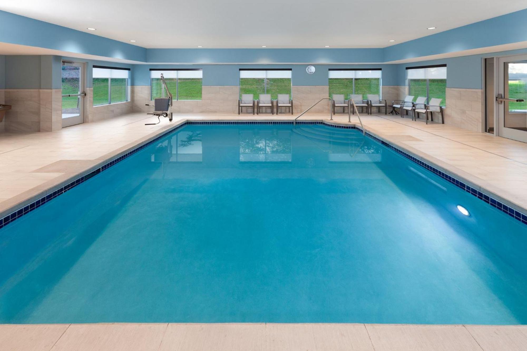 Holiday Inn Express & Suites Reedsburg - Dells Area By Ihg Ngoại thất bức ảnh